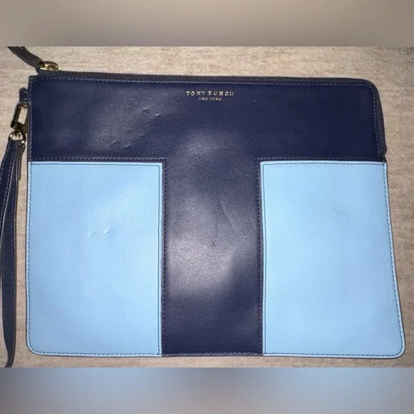 Tory Burch Large "T" Logo Wristlet/Clutch - Picture 4 of 4